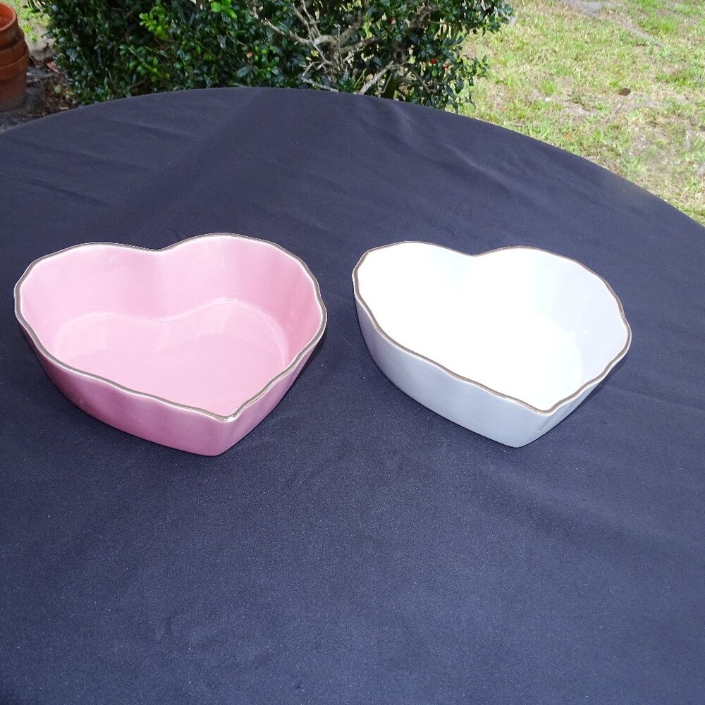 Chantal Pink and White Heart Shaped Baking Dishes 1Qt.ea.